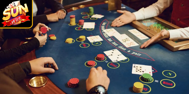 Cách Chơi Poker Sunwin Chuẩn Để Chinh Phục Mọi Ván Bài 3 Người chơi có nhiều lựa chọn để cược